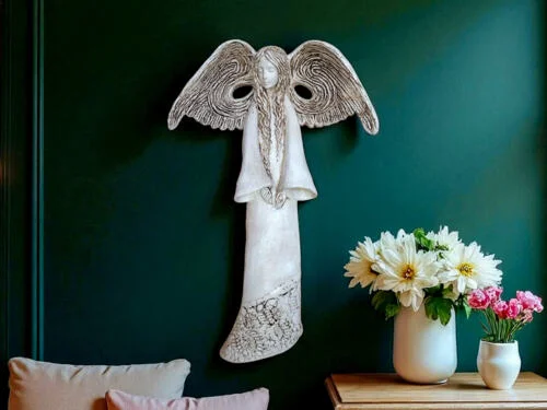 Anioł Clara - beżowy -  40 x 28 cm figurka dekoracyjna gipsowa