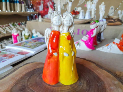 Anioły Apple & Ella - pomarańcz żółty -  18 x 10 cm figurka dekoracyjna gipsowa