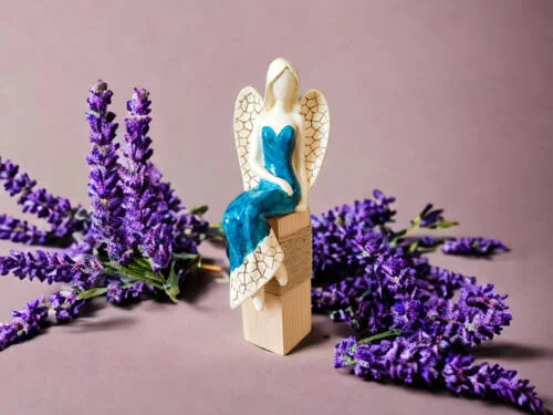 Anioł Emily - turkus siedzący -  22 x 9 cm figurka dekoracyjna gipsowa