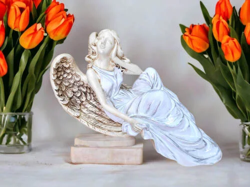 Anioł od Św. Rity - biały -  47 x 25 cm figurka dekoracyjna gipsowa