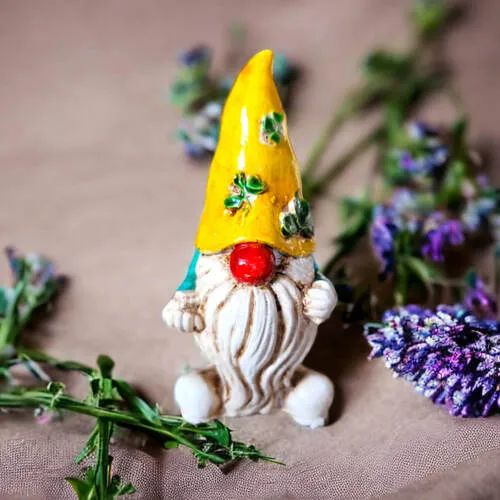 Skrzat Szczęściarz - żółty turkus -  figurka dekoracyjna gipsowa 5 x 5 cm