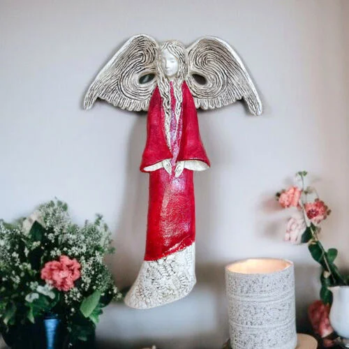 Anioł Clara - czerwony -  40 x 28 cm figurka dekoracyjna gipsowa