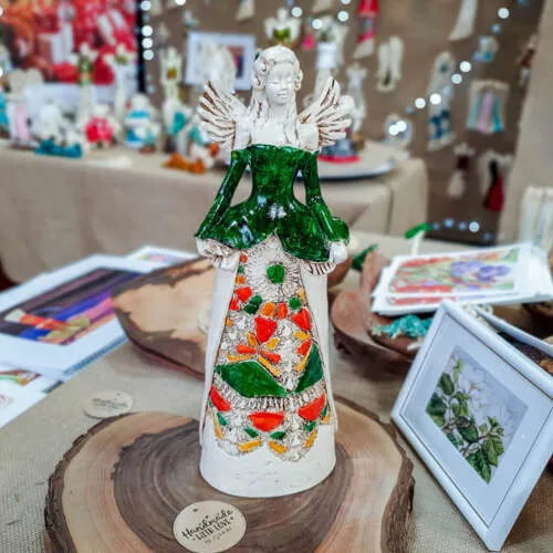 Anioł Anna - zielona -  35 x 15 cm figurka dekoracyjna gipsowa