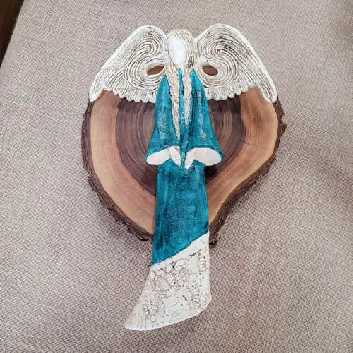 Anioł Clara - turkus -  40 x 28 cm figurka dekoracyjna gipsowa