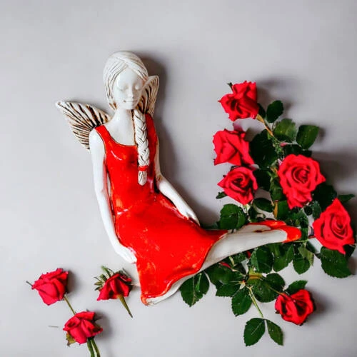 Aniołek Matilda - czerwony -  15 cm figurka dekoracyjna gipsowa