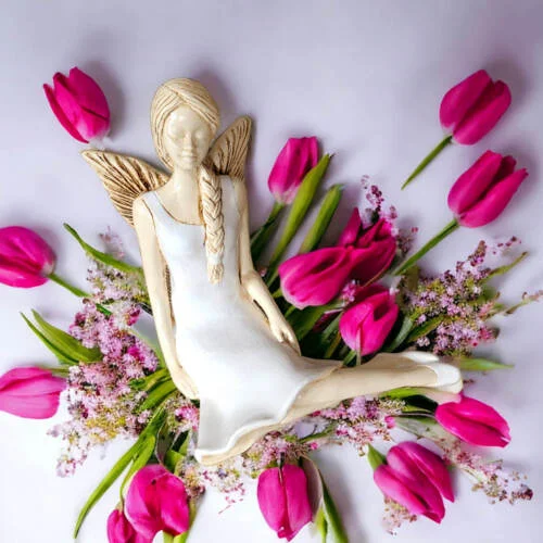 Aniołek Matilda - biała -  15 cm figurka dekoracyjna gipsowa