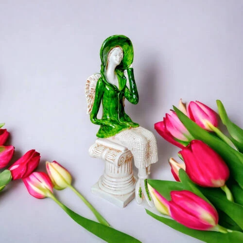 Aniołek Megan - zielony -  20 x 9 cm figurka dekoracyjna gipsowa