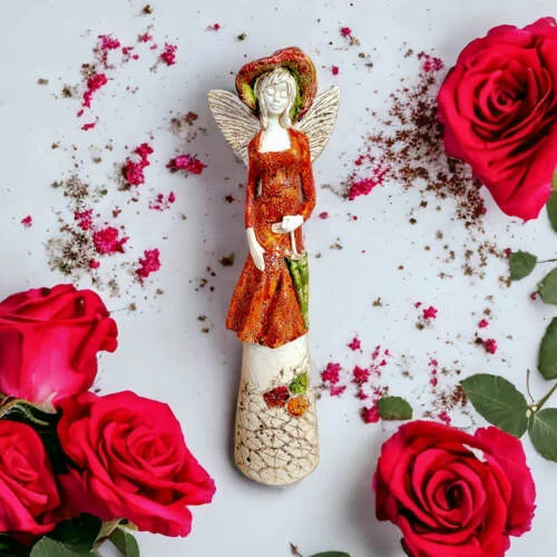 Anioł Olivia - pomarańcz -  32 x 15 cm figurka dekoracyjna gipsowa