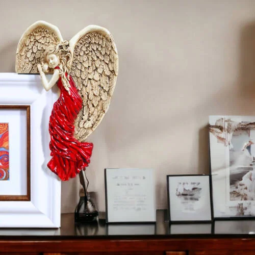 Anioł Andrea - czerwony prawy -  19 x 11 cm figurka dekoracyjna gipsowa