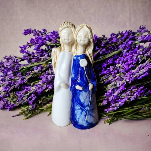 Anioły Apple & Ella - biały granat -  18 x 10 cm figurka dekoracyjna gipsowa