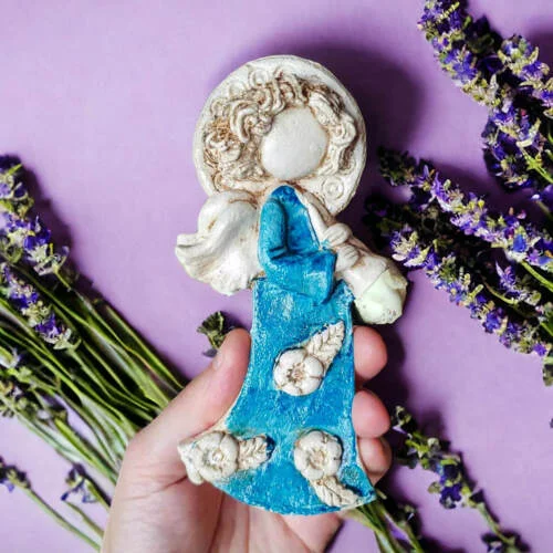 Liolinka z fletem  - turkus -  16 x 7 cm figurka dekoracyjna gipsowa